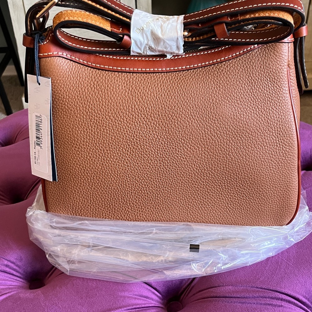 Dooney & Bourke Caramel Leather Shoulder Bag 🪻 - Picture 10 of 11